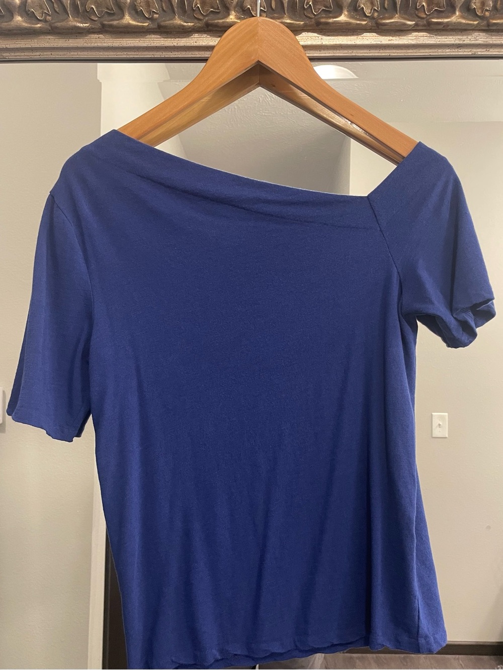 NWOT Banana Republic Royal Blue Off-the-Shoulder Short Sleeve Top